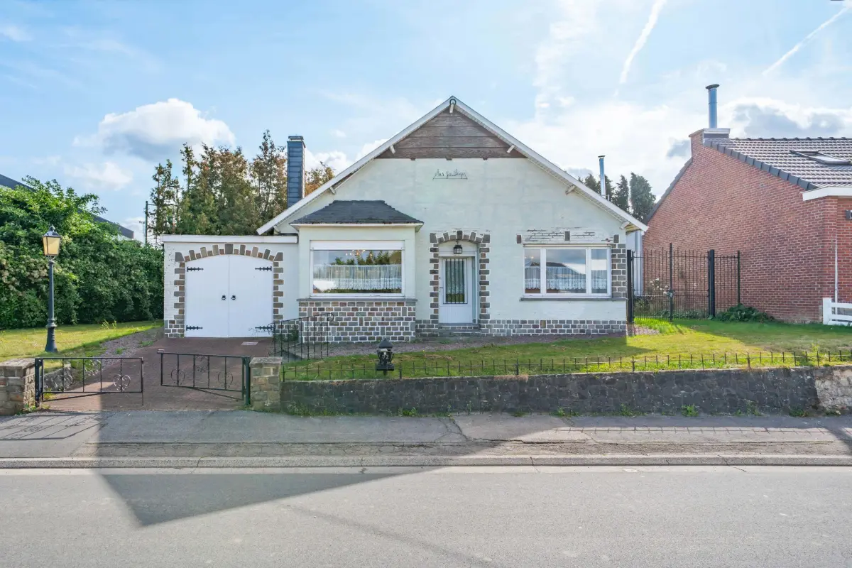 Maison à vendre à Houtain-Saint-Siméon 4682 245000.00€ 3 chambres 129.00m² - annonce 618125