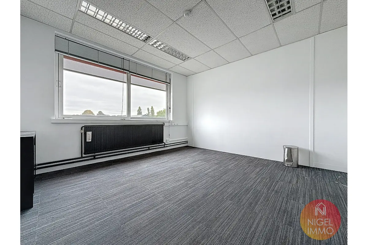 Commerce à louer à Grivegnée 4030 299.00€  chambres 17.00m² - annonce 618708