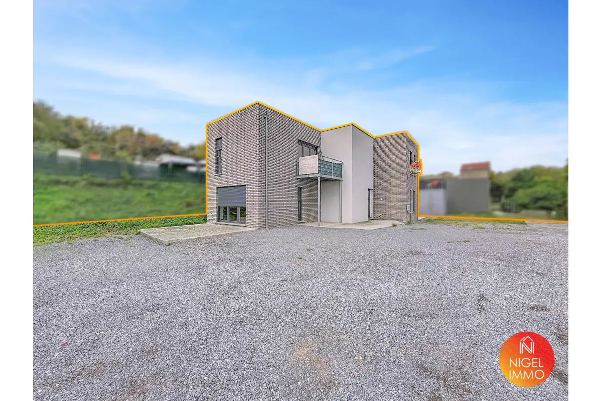 Immeuble mixte à vendre à Jemeppe-sur-Meuse 4101 339000.00€ 4 chambres 211.00m² - annonce 621956