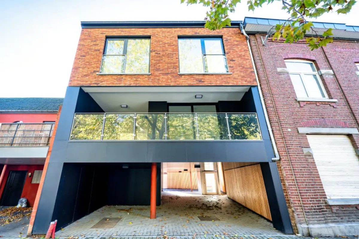 Maison à vendre à Hermalle-sous-Argenteau 4681 600000.00€ 5 chambres 198.00m² - annonce 622442