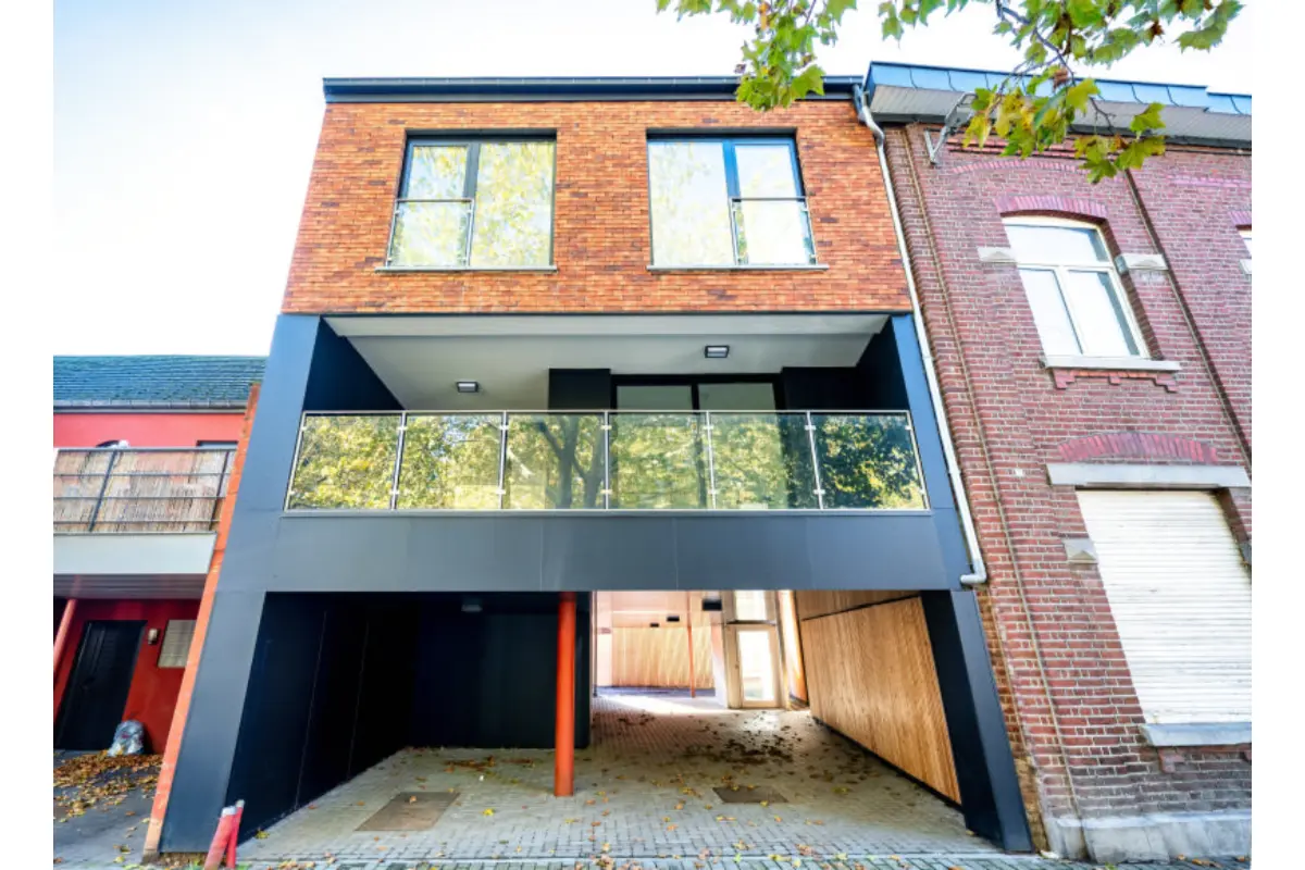 Maison à vendre à Hermalle-sous-Argenteau 4681 600000.00€ 5 chambres 198.00m² - annonce 622442