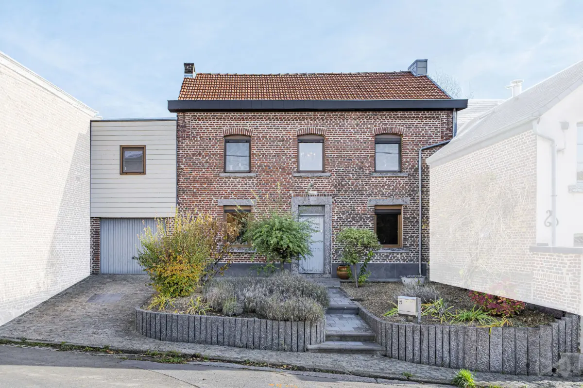 Maison à vendre à Ambresin 4219 318000.00€ 3 chambres 153.00m² - annonce 642584