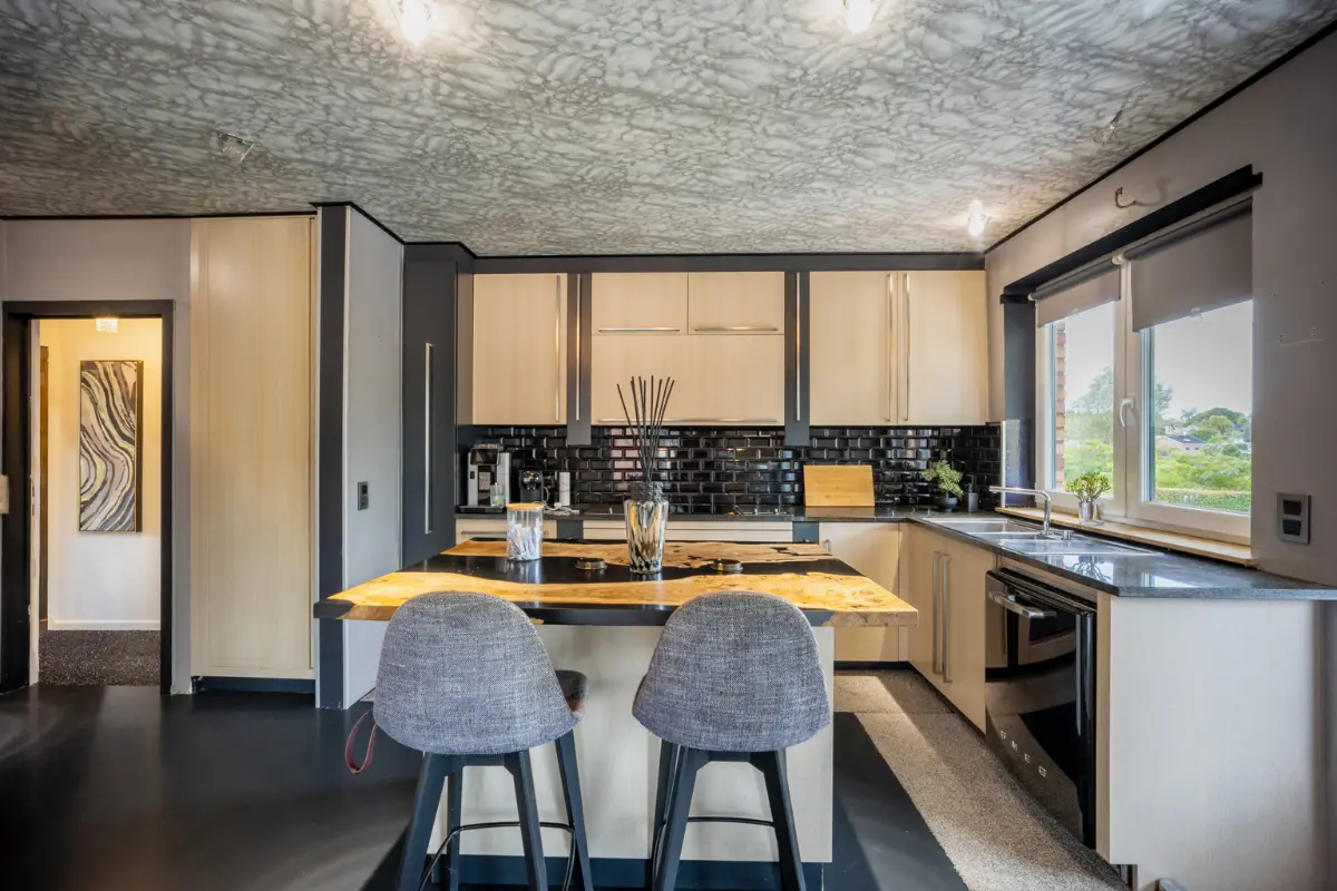 Maison à vendre à Queue-du-Bois 4610 0.00€ 3 chambres 200.00m² - annonce 627056