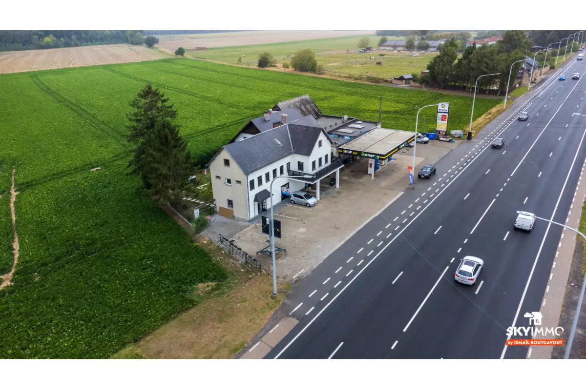 Commerce à  à Gembloux 5030 3000.00€  chambres 156.00m² - annonce 627156