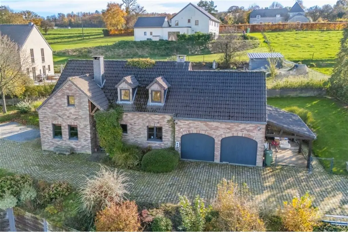 Maison à vendre à Comblain-Fairon 4180 425000.00€ 4 chambres 180.00m² - annonce 629424