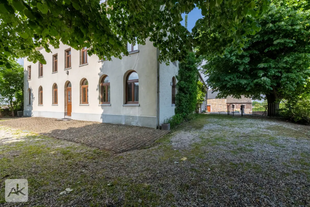 Maison à vendre à Thimister-Clermont 4890 389000.00€ 5 chambres 307.00m² - annonce 631135