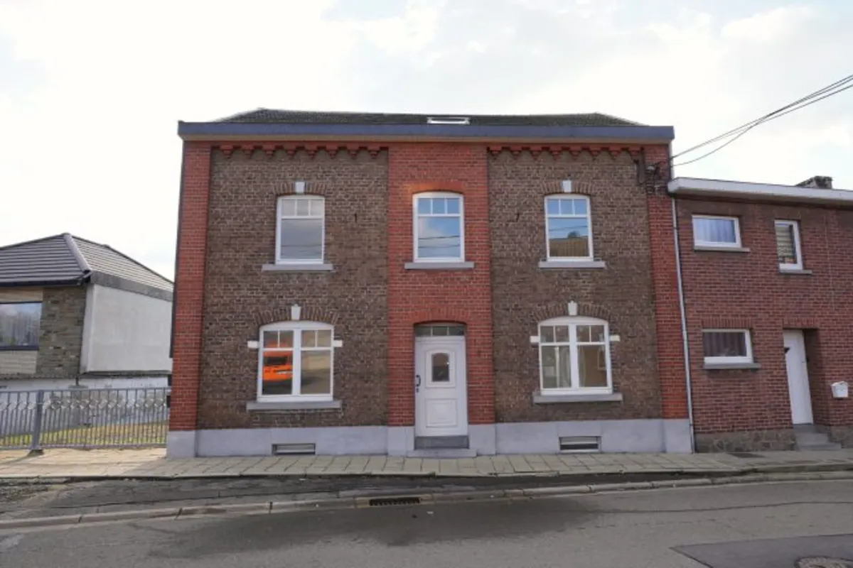 Immeuble mixte à vendre à La Calamine 4720 275000.00€ 4 chambres 212.00m² - annonce 632147