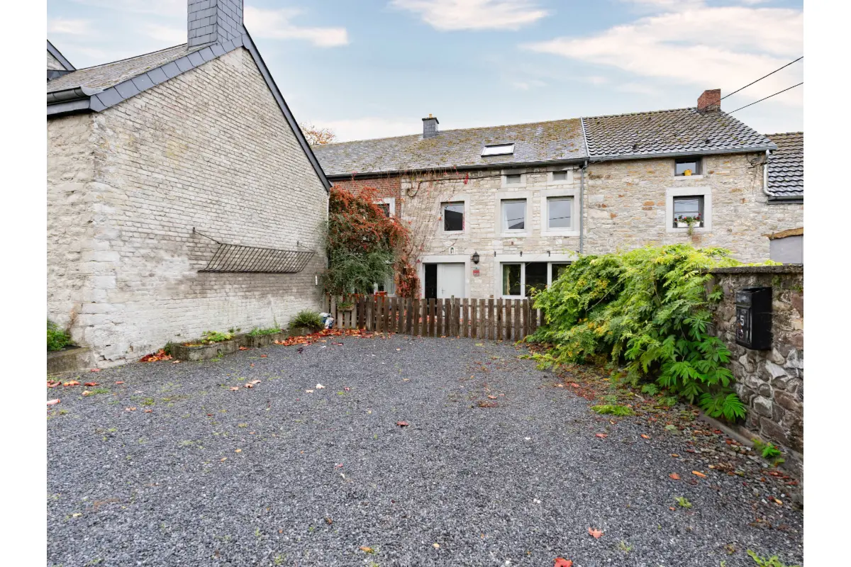 Maison à vendre à Filot 4181 325000.00€ 3 chambres 222.00m² - annonce 633984