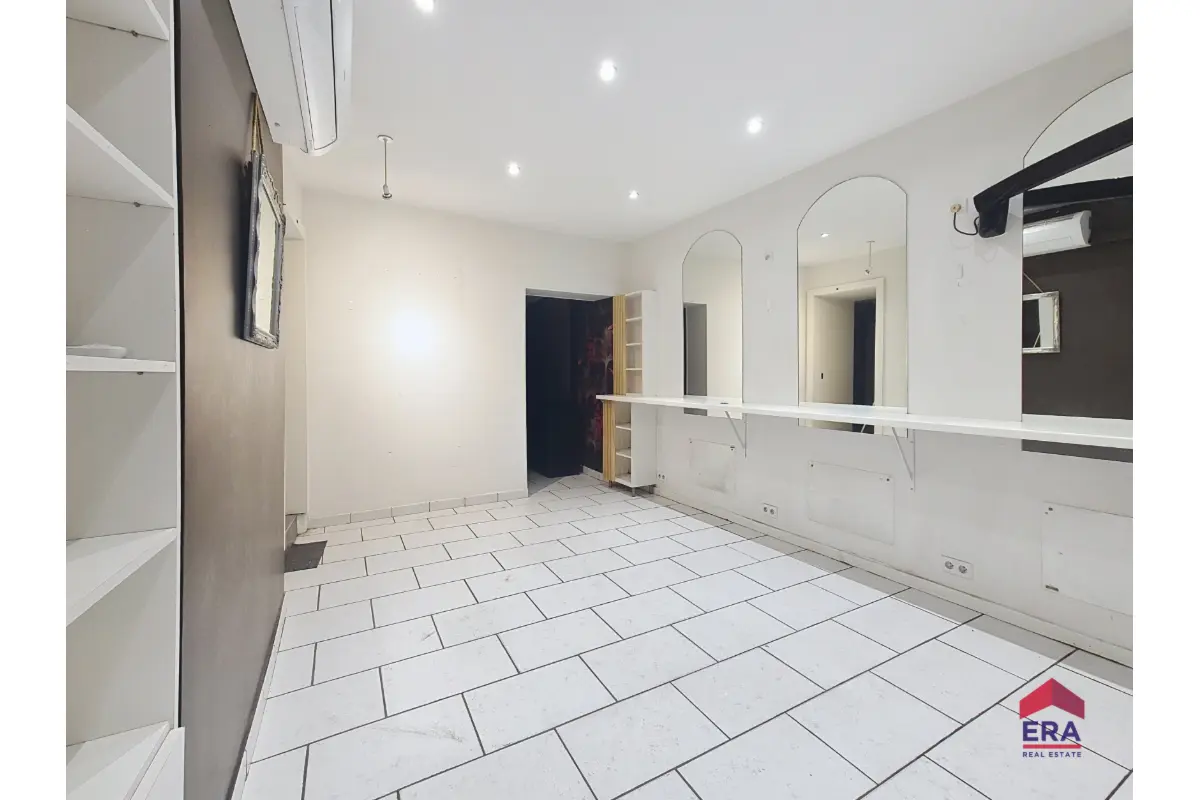 Commerce à louer à Huy 4500 900.00€ 0 chambres 80.00m² - annonce 634399