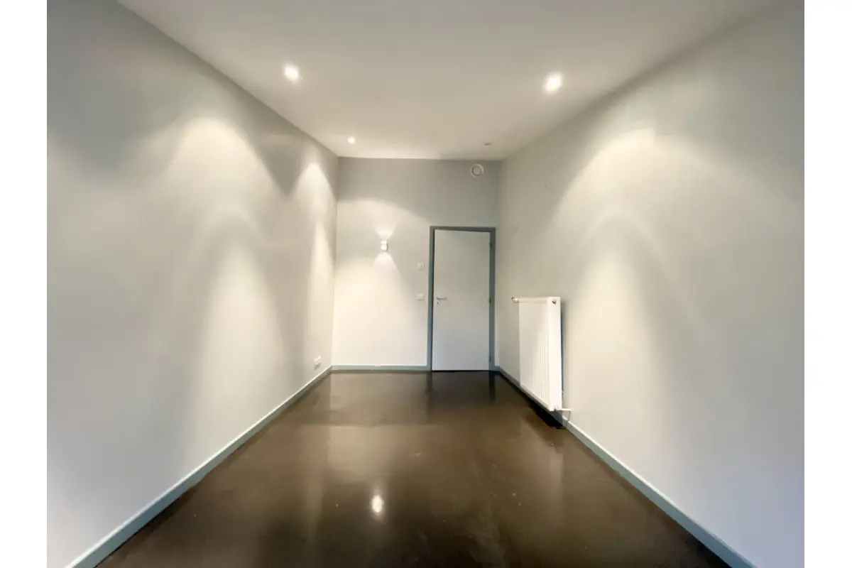 Commerce à louer à Liège 4000 300.00€  chambres 12.00m² - annonce 637107