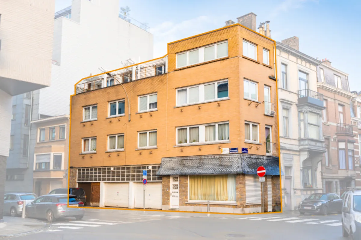 Immeuble de rapport - Immeuble à appartement à  à Glain 4000 480000.00€ 3 chambres 270.00m² - annonce 636984