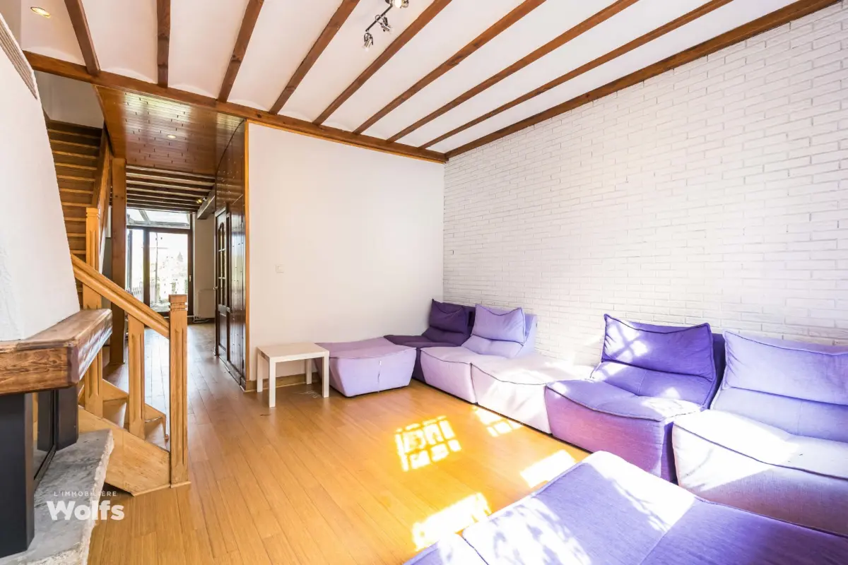 Immeuble de rapport - Immeuble à appartement à vendre à Visé 4600 320000.00€ 5 chambres 251.00m² - annonce 638666