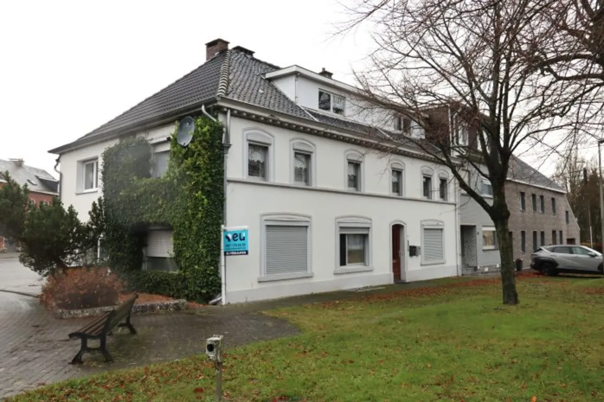 Immeuble mixte à vendre à Raeren 4730 198000.00€ 3 chambres 180.00m² - annonce 639010