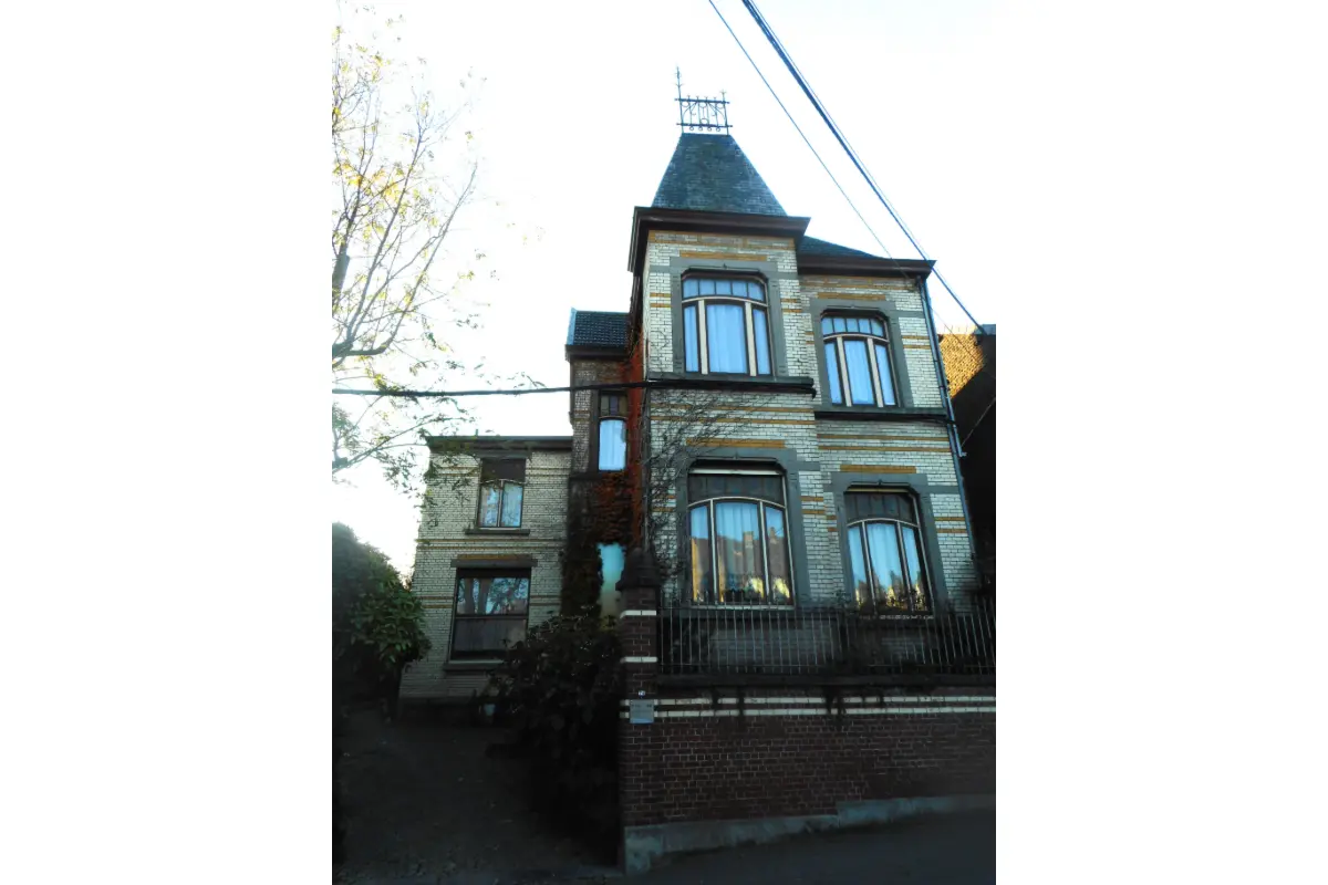 Maison à vendre à Vivegnis 4683 420000.00€ 7 chambres 325.00m² - annonce 648386