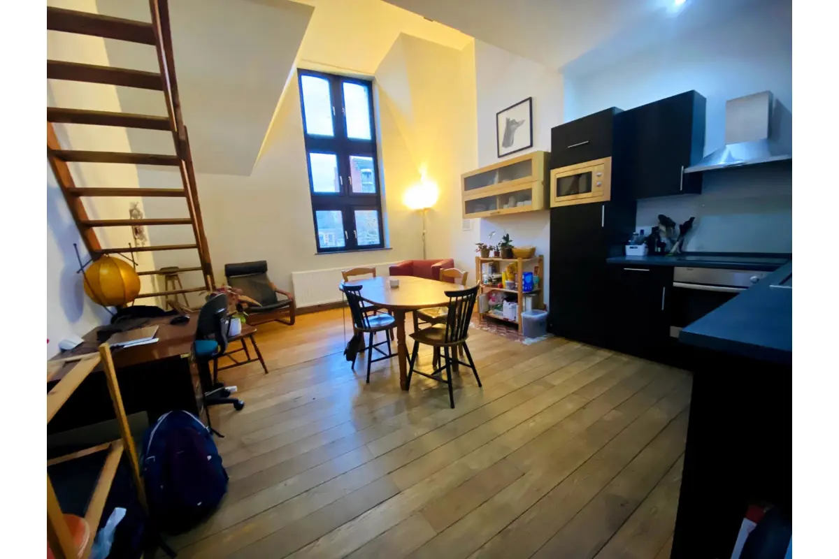 Appartement à louer à Liège 4000 800.00€ 2 chambres 95.00m² - annonce 649084