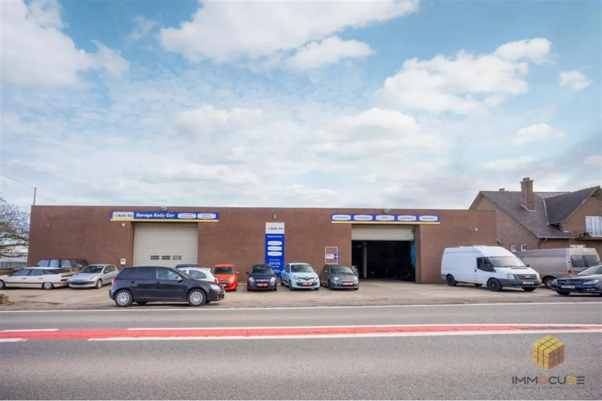 Commerce à vendre à Hannut 4280 275000.00€  chambres 891.71m² - annonce 652700