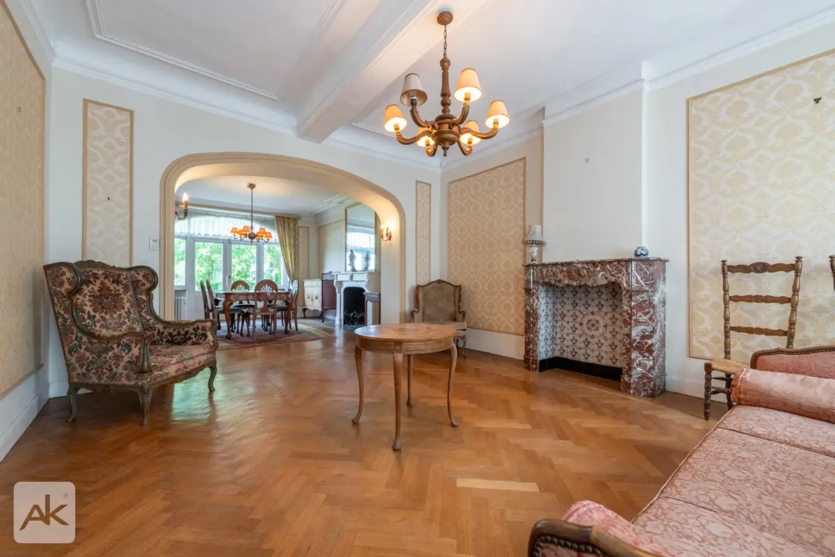 Maison à vendre à Olne 4877 0.00€ 6 chambres 300.00m² - annonce 654123