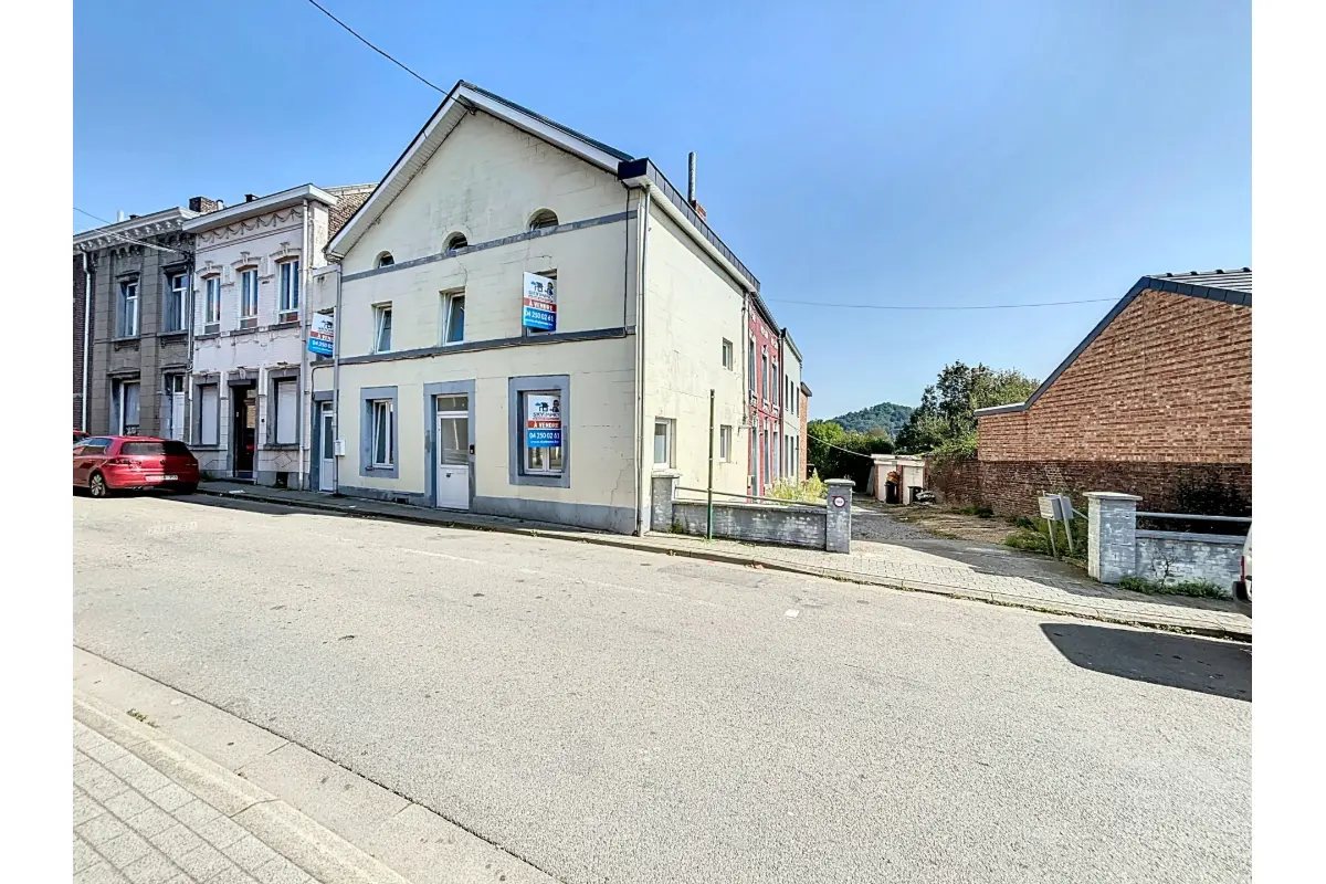 Maison à vendre à Saint-Nicolas 4420 199000.00€ 3 chambres 165.00m² - annonce 655411