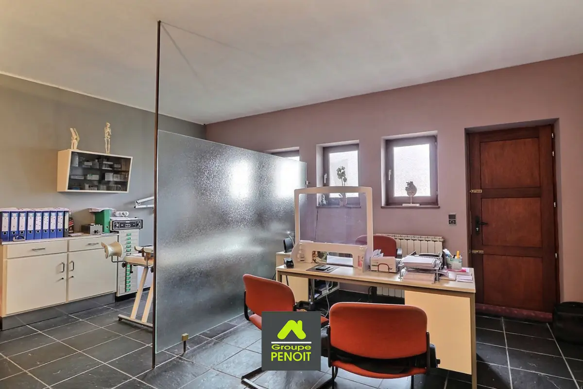 Commerce à louer à Ougrée 4102 800.00€  chambres 38.00m² - annonce 656448