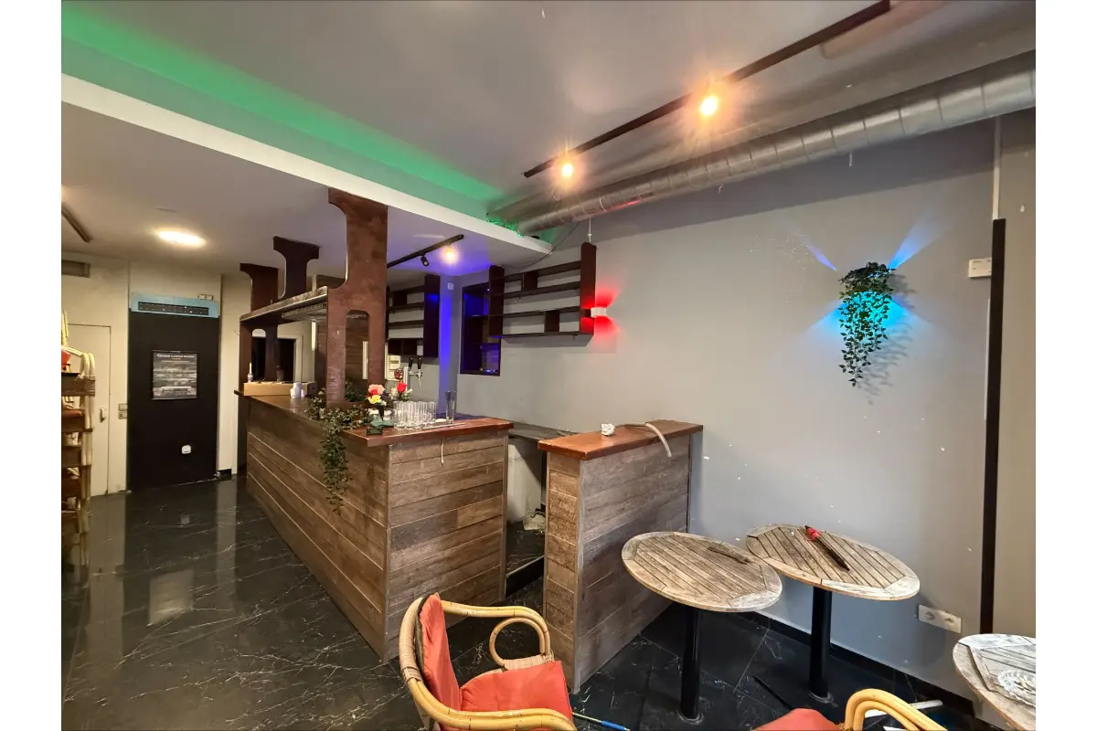 Commerce à  à Liège 4000 1200.00€  chambres 50.00m² - annonce 657070
