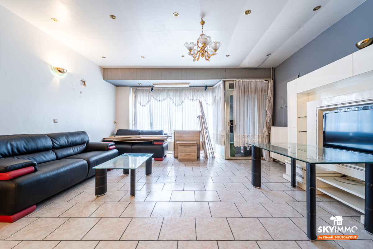 Immeuble mixte à vendre à Saint-Nicolas 4420 389000.00€ 5 chambres 369.00m² - annonce 662372