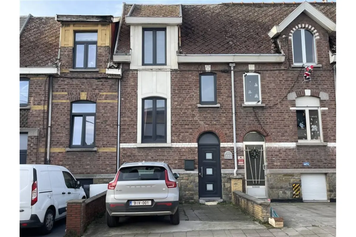 Maison à vendre à Saint-Nicolas 4420 0.00€ 4 chambres 133.00m² - annonce 662169