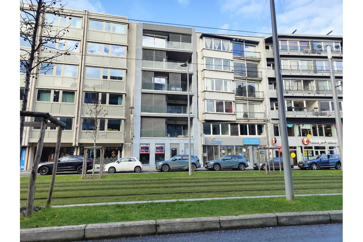Commerce à  à Liège 4000 1000.00€  chambres 97.00m² - annonce 662360