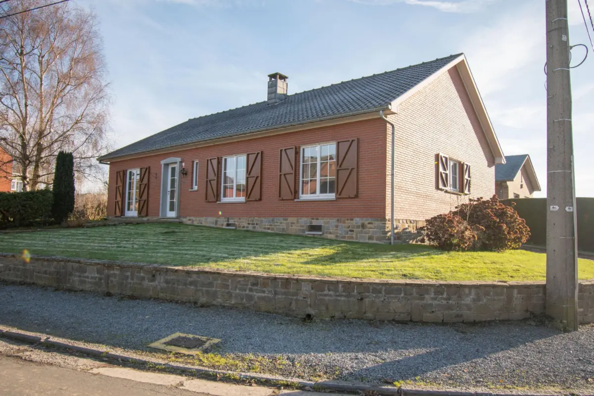 Maison à vendre à Oleye 4300 330000.00€ 4 chambres m² - annonce 664344