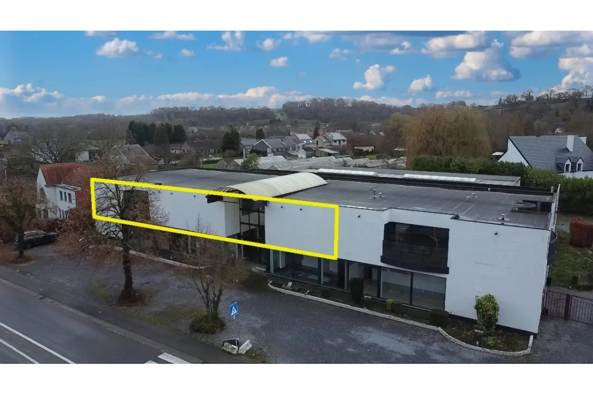 Commerce à  à Bassenge 4690 3000.00€  chambres 395.00m² - annonce 666473