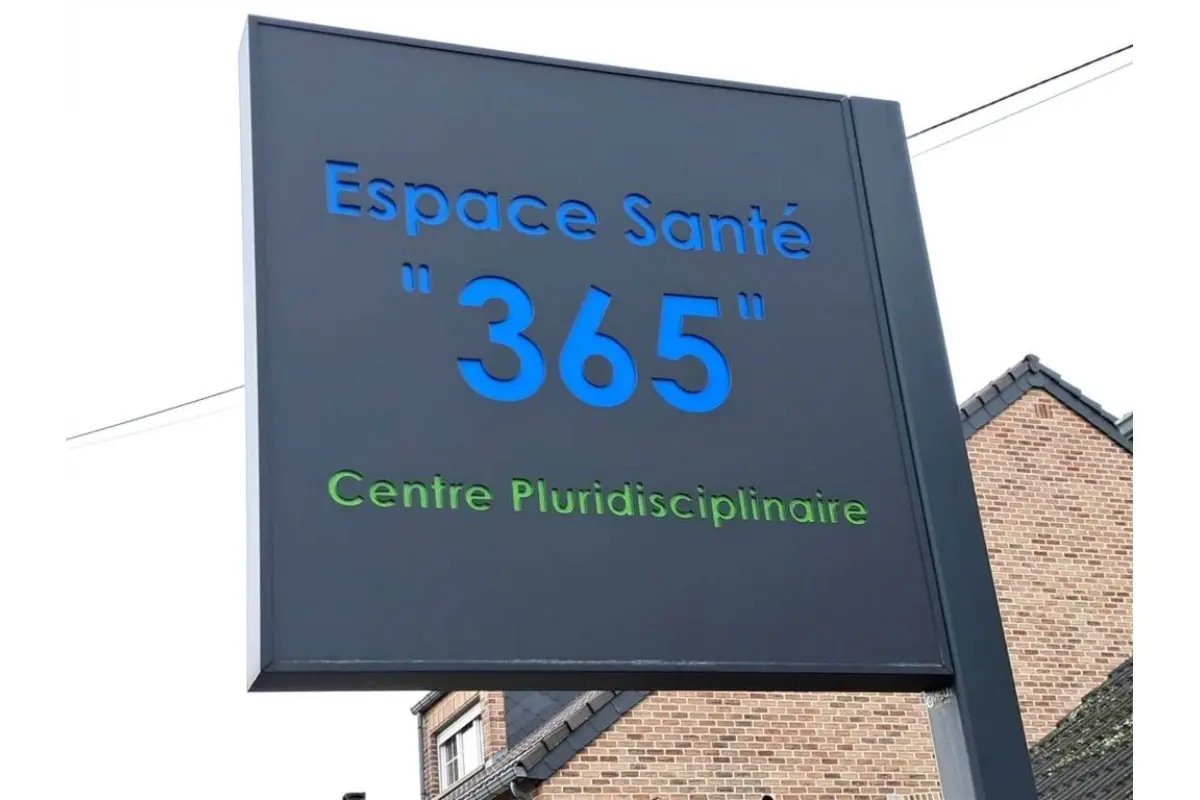 Commerce à louer à Grâce-Hollogne 4460 70.00€  chambres m² - annonce 667191