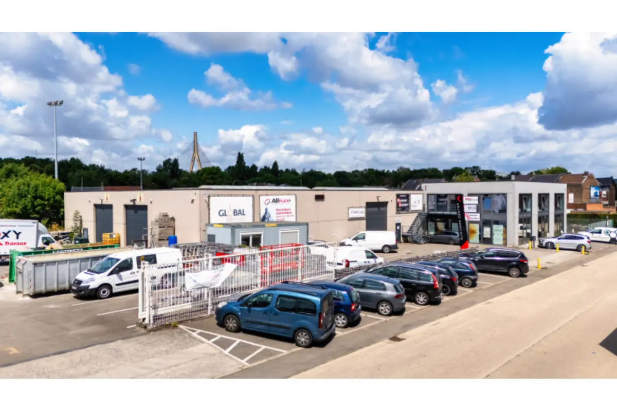 Commerce à vendre à Wandre 4020 2190000.00€  chambres 2450.00m² - annonce 668045