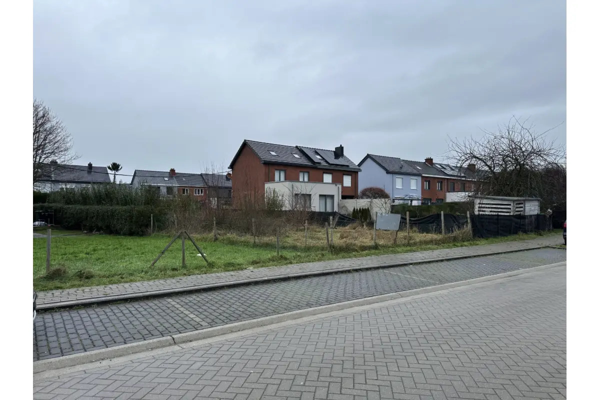 Terrain à vendre à Liers 4042 99000.00€  chambres m² - annonce 668773