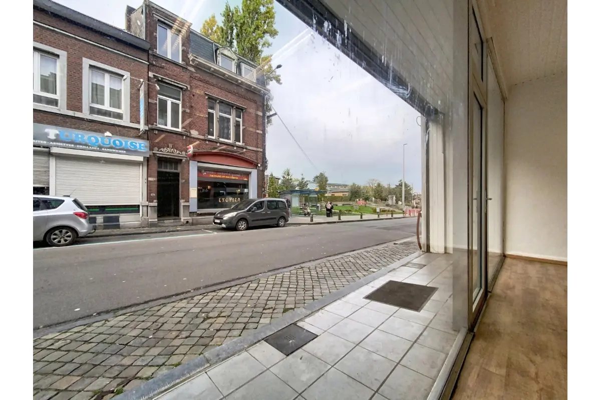 Commerce à vendre à Liège 4000 121000.00€  chambres 110.00m² - annonce 671031