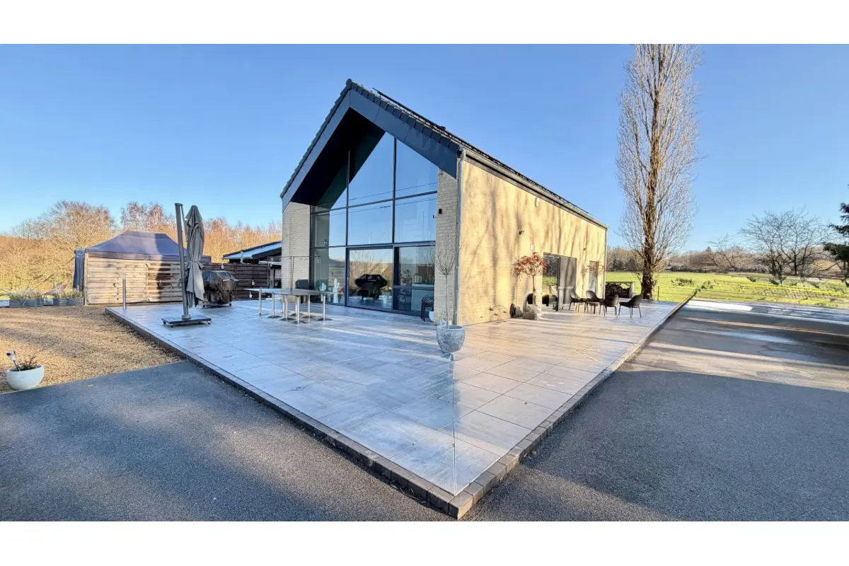 Villa à vendre à Dolembreux 4140 990000.00€ 4 chambres 232.00m² - annonce 669745