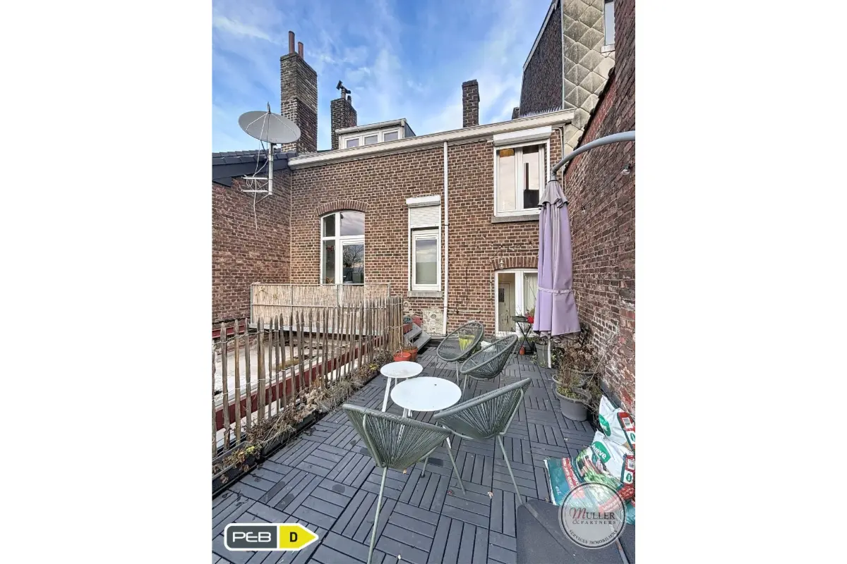 Duplex à louer à Visé 4600 800.00€ 2 chambres 150.00m² - annonce 671917