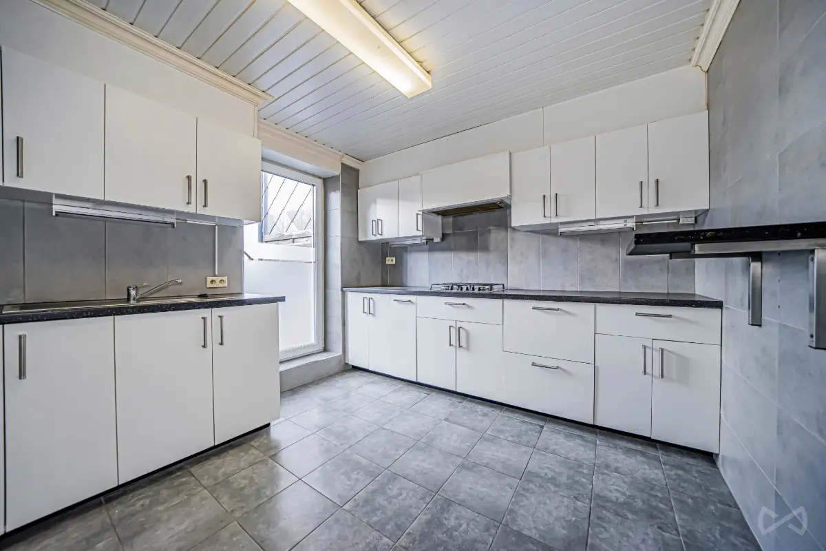 Appartement à vendre à Seraing 4100 110000.00€ 1 chambres 81.00m² - annonce 678134