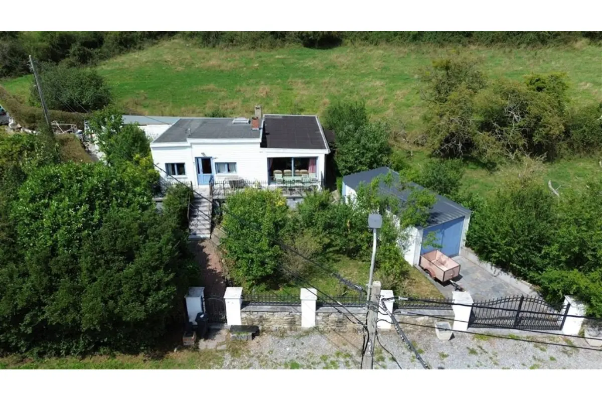 Bungalow à  à Comblain-Fairon 4180 190000.00€ 2 chambres 103.00m² - annonce 680342