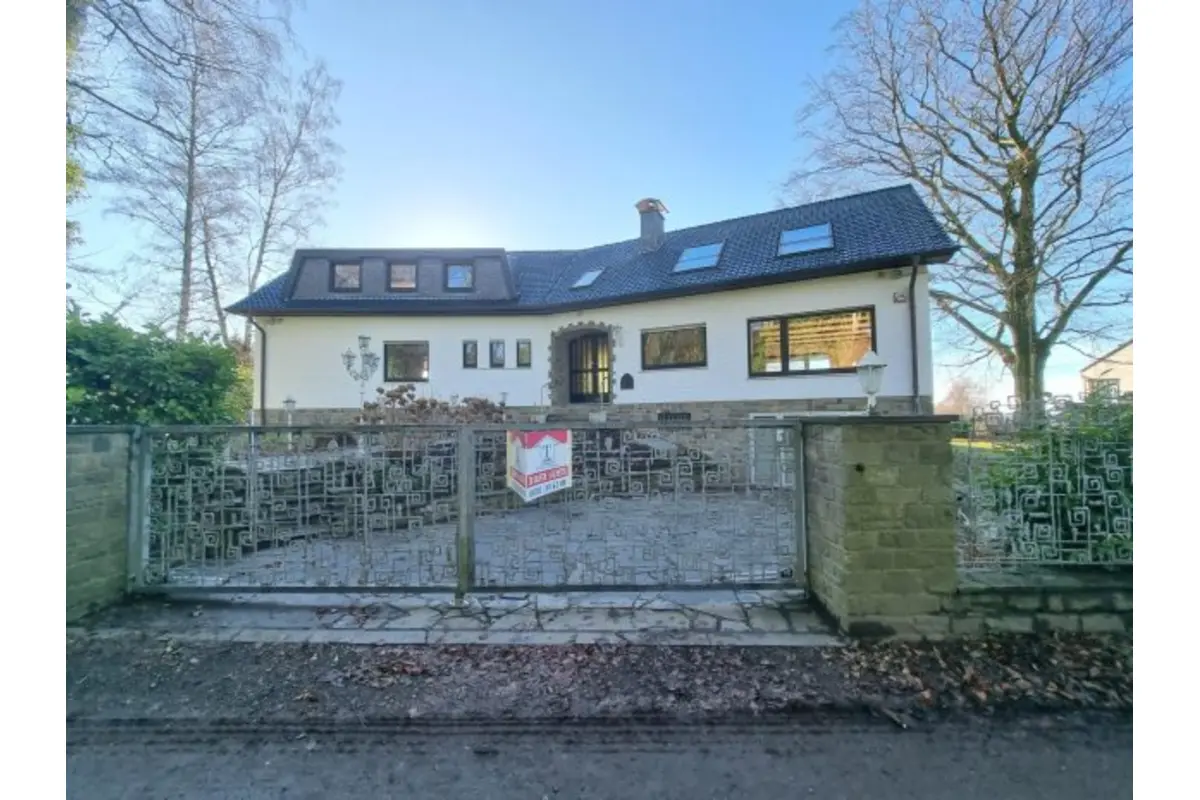 Maison à vendre à Hergenrath 4728 680000.00€ 5 chambres 312.00m² - annonce 682413