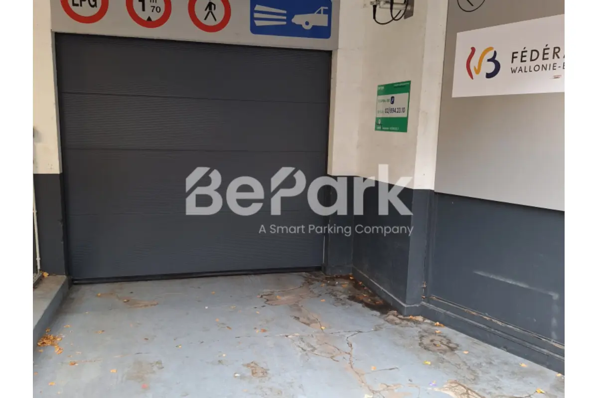 Parking à louer à Liège 4000 121.00€  chambres m² - annonce 681899