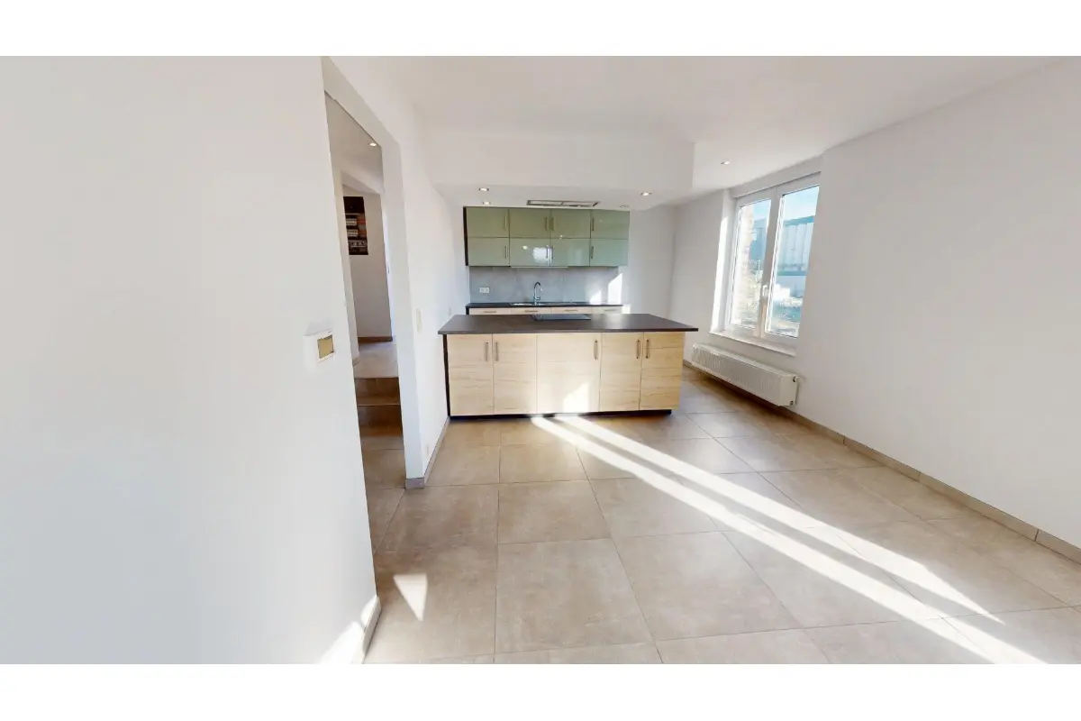 Maison à vendre à Saint-Georges-sur-Meuse 4470 240000.00€ 5 chambres 198.00m² - annonce 683611