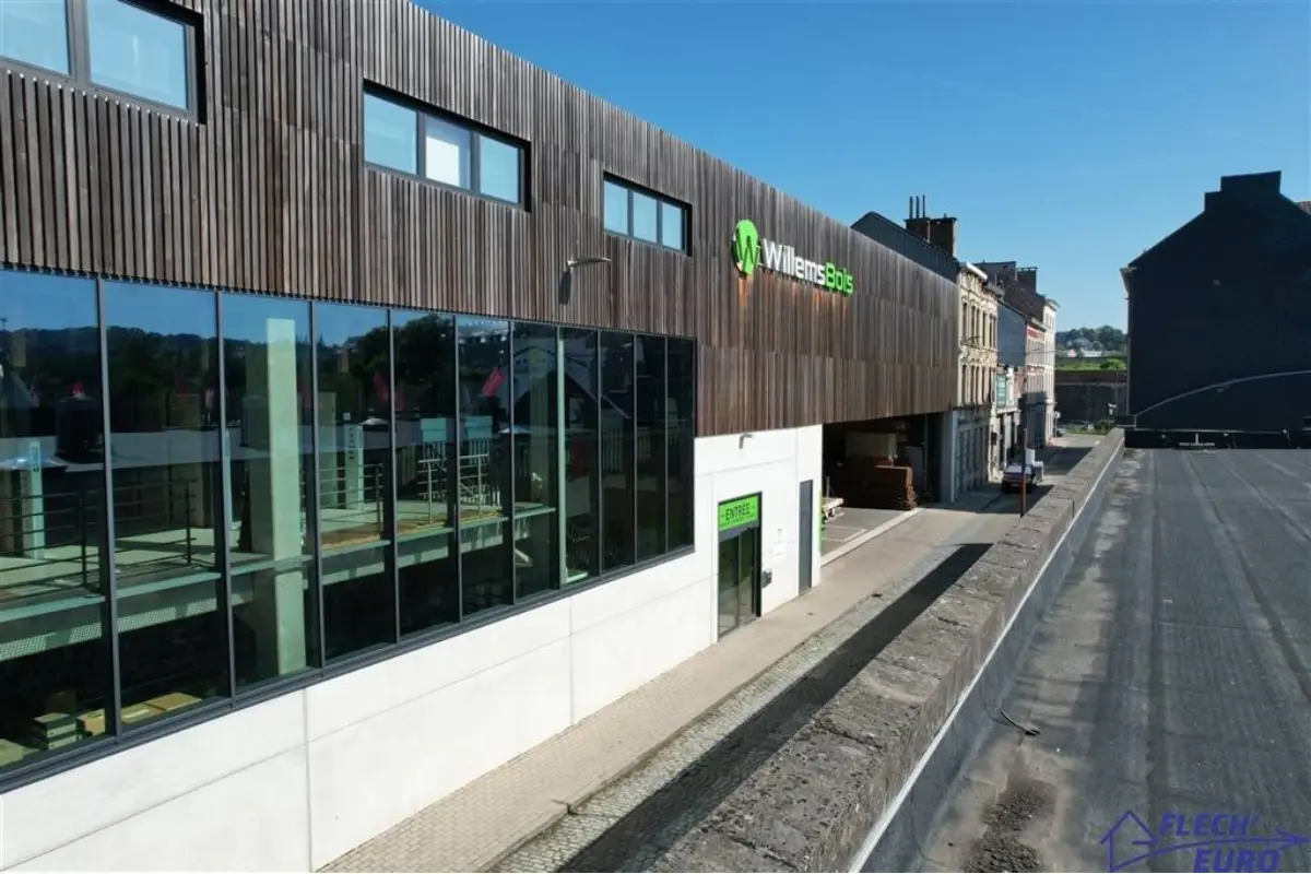 Commerce à louer à Verviers 4800 10000.00€  chambres 3296.00m² - annonce 684639
