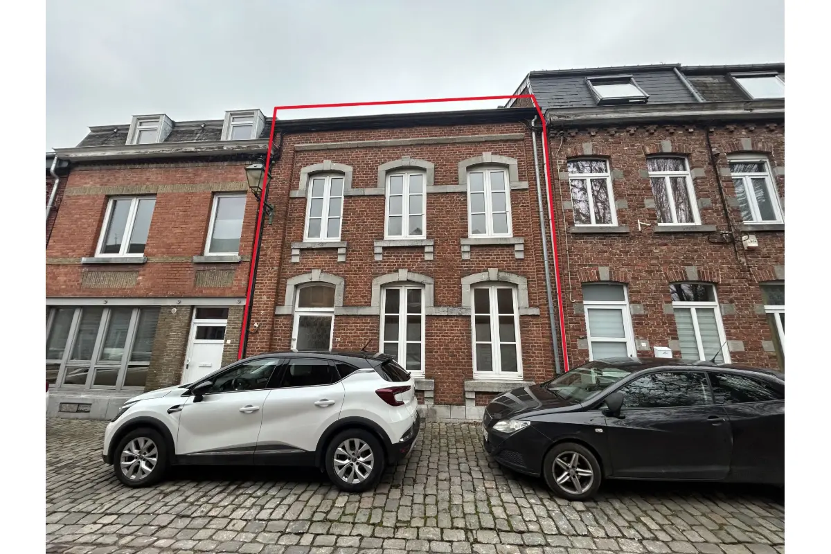 Maison à  à Marche-en-Famenne 6900 950.00€ 4 chambres 273.00m² - annonce 685306