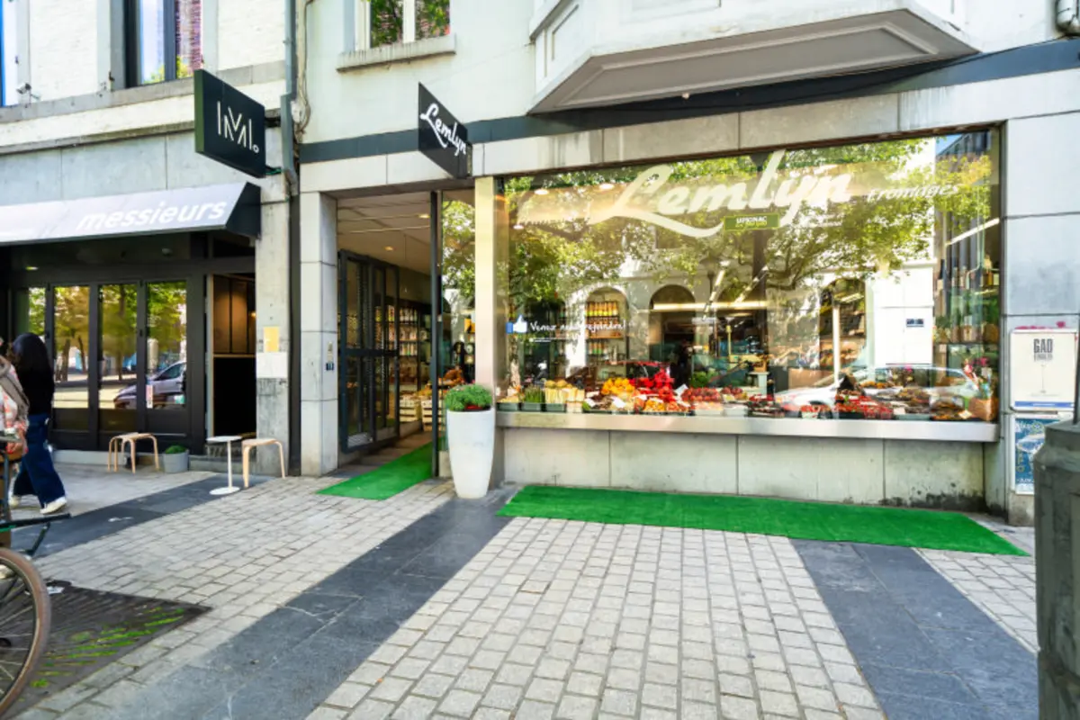 Commerce à vendre à Glain 4000 450000.00€  chambres 139.00m² - annonce 687710