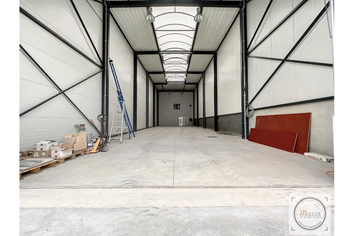 Commerce à louer à Herstal 4040 2800.00€ 0 chambres m² - annonce 689100