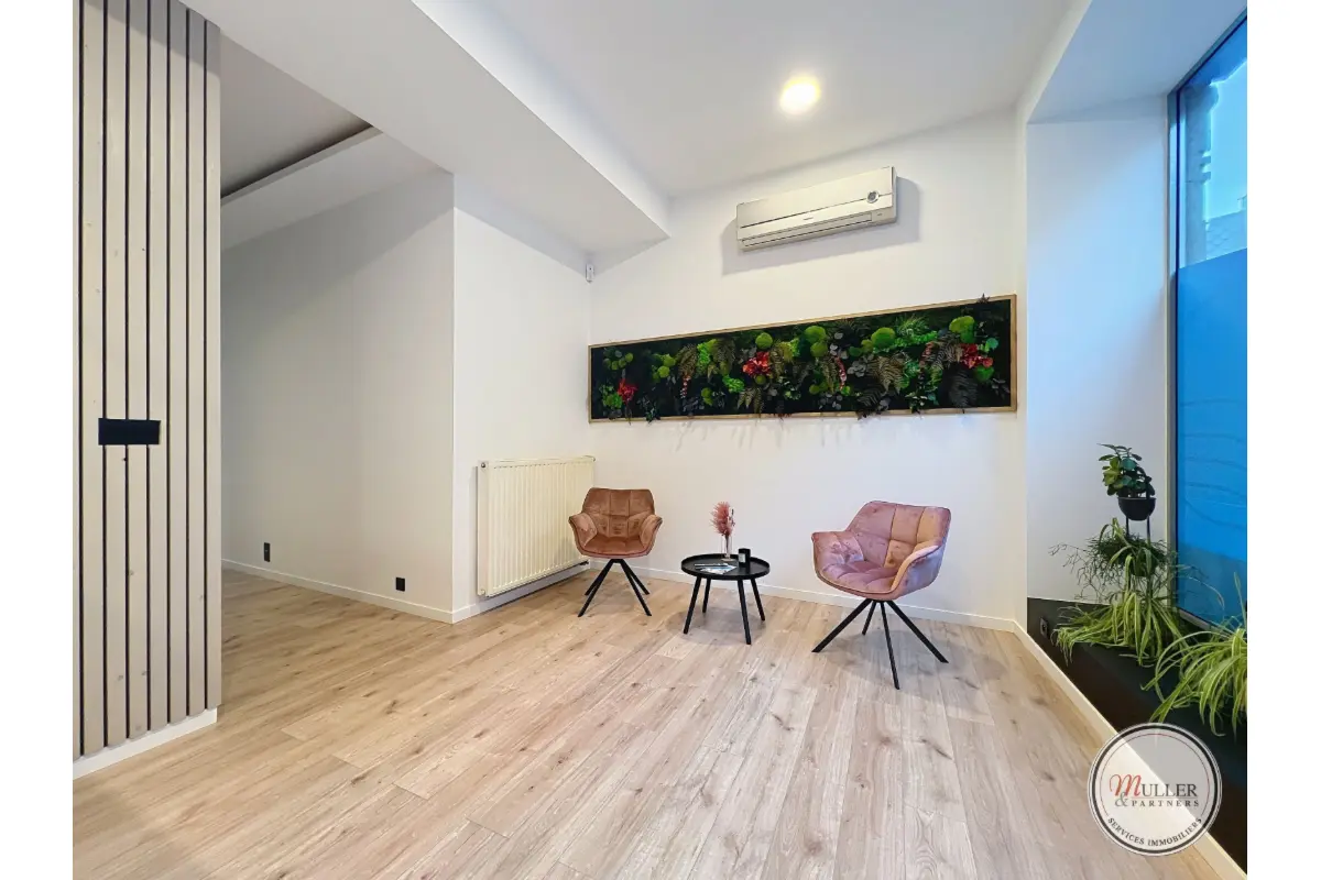 Commerce à louer à Visé 4600 500.00€ 0 chambres m² - annonce 689068