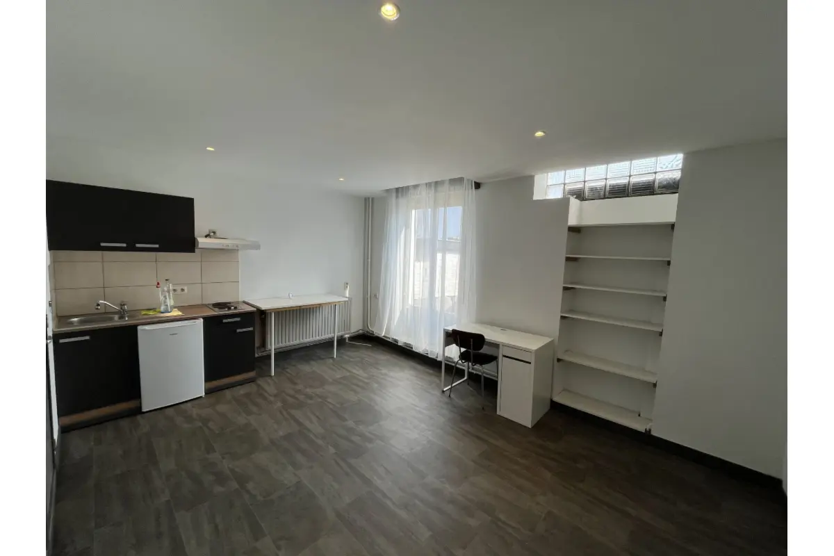 Studio à louer à Liège 4000 500.00€ 0 chambres 30.00m² - annonce 689836