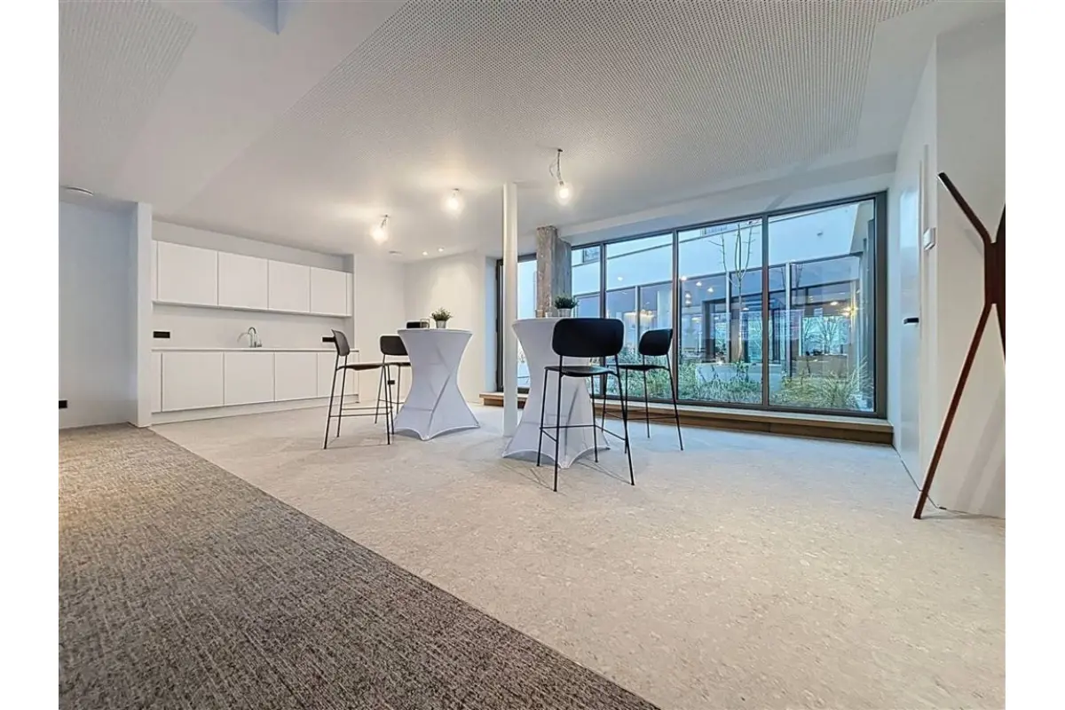 Commerce à louer à Liège 4000 1780.00€  chambres 200.00m² - annonce 693433