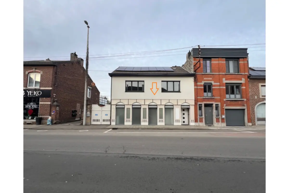 Commerce à  à Visé 4600 500.00€  chambres 40.00m² - annonce 694970