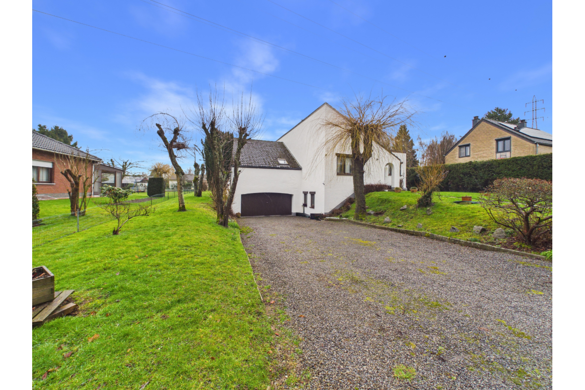 Villa à vendre à Neuville-en-Condroz 4121 375000.00€ 3 chambres 160.00m² - annonce 696328