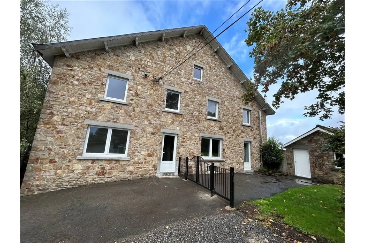 Maison à louer à Werbomont 4190 850.00€ 2 chambres 176.00m² - annonce 698090
